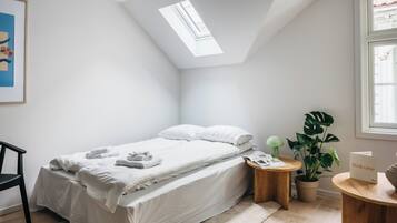 Studio 1 | Meja, ruang kerja komputer riba, seterika/papan seterika, Wi-fi percuma