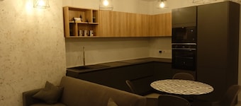 Designer-finished apartment close to Balluta bay in St. Julian's