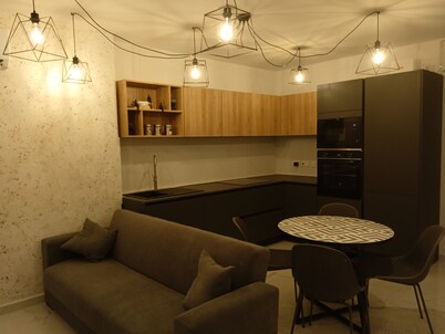 Designer-finished apartment close to Balluta bay in St. Julian's