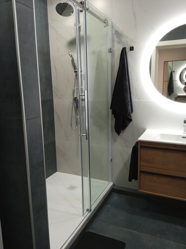 Designer-finished apartment close to Balluta bay in St. Julian's