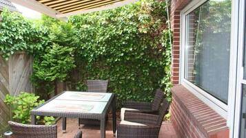 Tempat makan outdoor