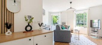 Magical stay 10 minutes from Disney, parking & comfort included