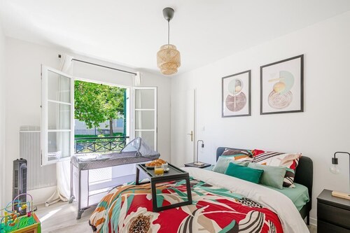 Magical stay 10 minutes from Disney, parking & comfort included