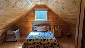 2 quartos, berço de viagem, Wi-Fi de cortesia, roupa de cama