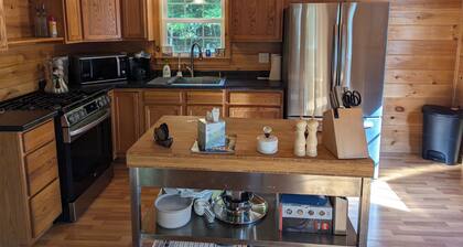 Charming cabin in Sebago