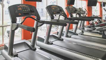 Apartment | 4 bedrooms, desk