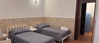 Cozy, newly furnished cottage