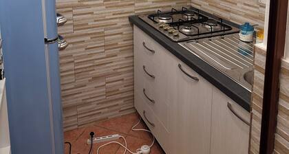 Cozy, newly furnished cottage