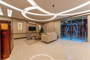 Lobby sitting area - Deyala Serviced Apartments 3 (Riyadh)