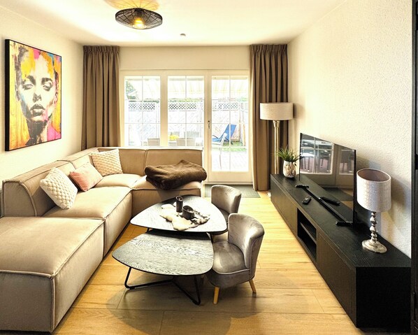 Televisor intel·ligent i llibres