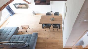 Apartment | Dining