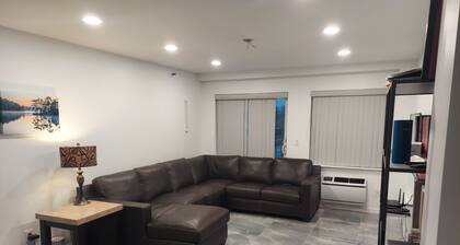 Charming 2-bedroom condo in fabulous Brooklyn with AC, WiFi, fitness equipment
