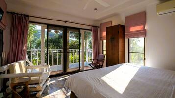 3 slaapkamers, een strijkplank/strijkijzer, wifi, beddengoed