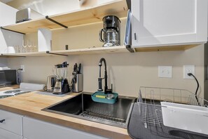 Apartment | Desk, Internet