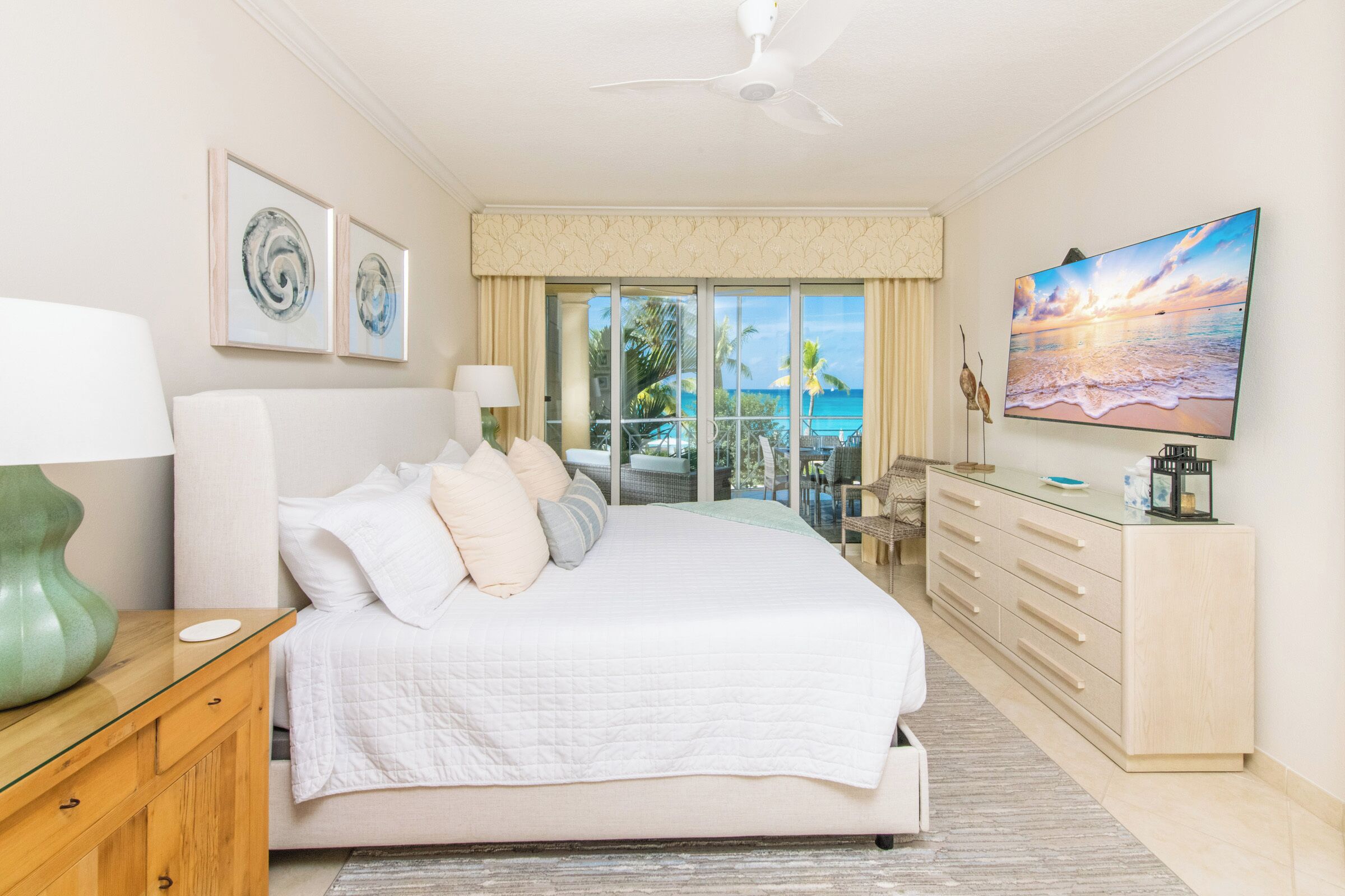 3 bedrooms, iron/ironing board, free WiFi, bed sheets