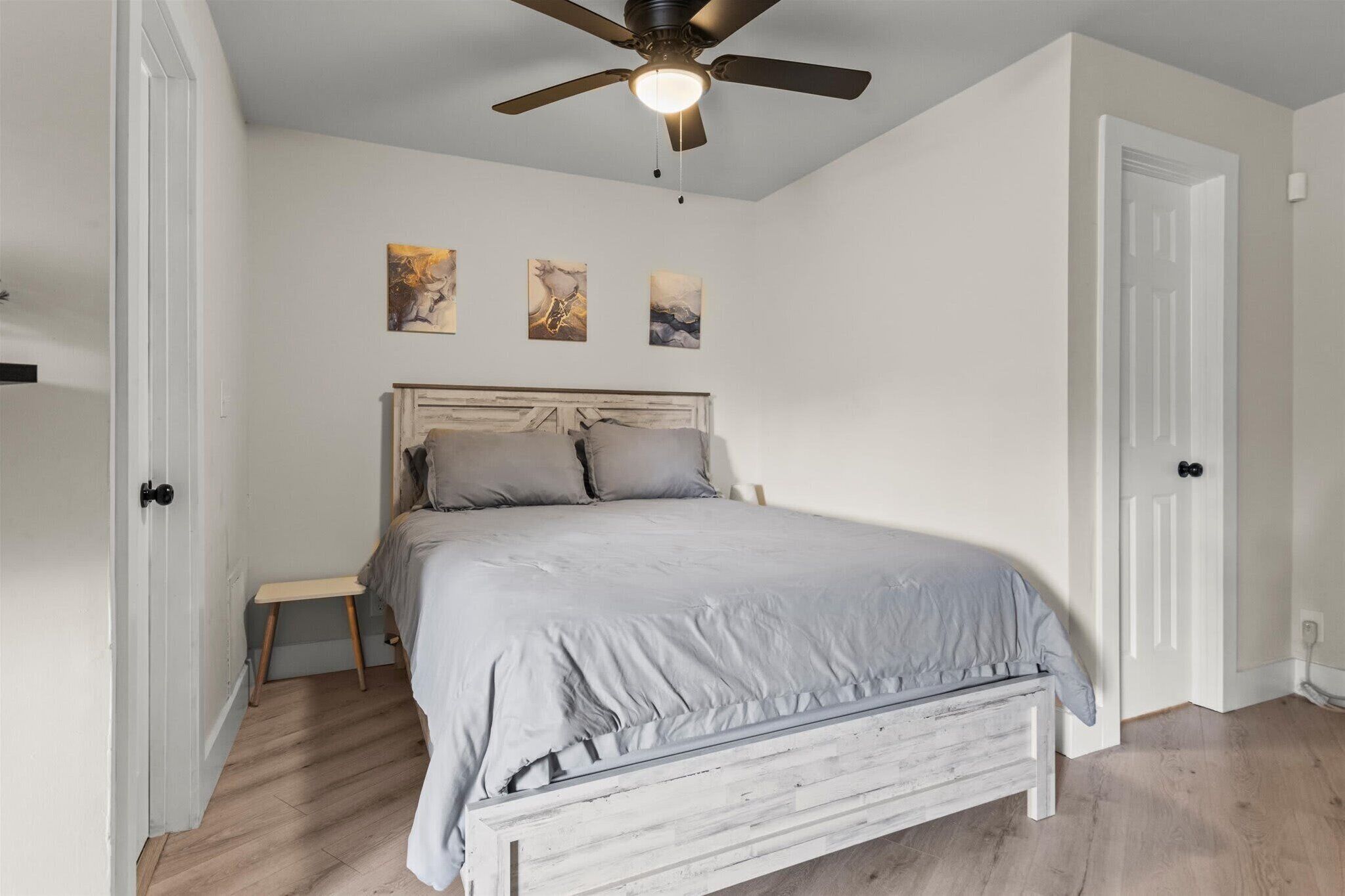 Schreibtisch, Bügeleisen/Bügelbrett, WLAN, Bettwäsche