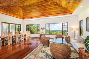 Maison, 5 chambres | Intérieur