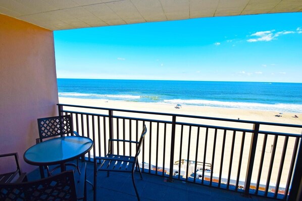 Outdoor dining - Ocean Hideaway 506 1 Bedroom Condo (Ocean City)