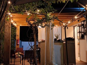 Cocktailbar, udsigt til poolen, åben hver dag