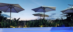 Outdoor pool, open 10:00 AM to 6:00 PM, pool umbrellas, sun loungers - K&L Marina (Metaponto)