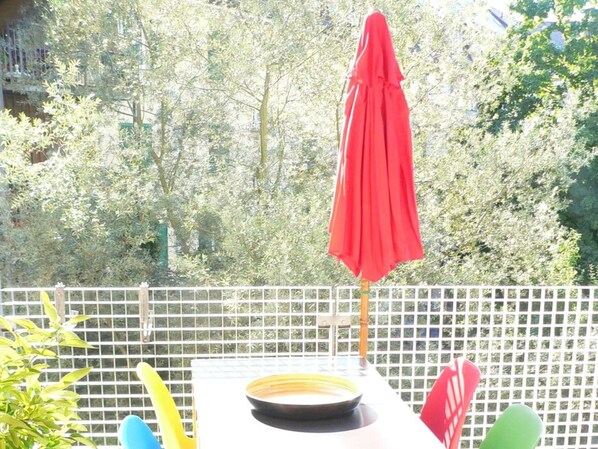 House | Outdoor dining