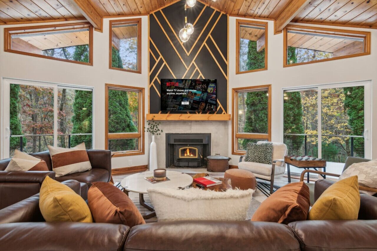 Smart TV, fireplace, offices