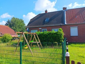 Mobile Home | Children's area