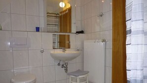 Stacaravan | Badkamer