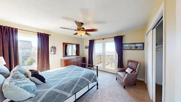 5 bedrooms, desk, iron/ironing board, free WiFi