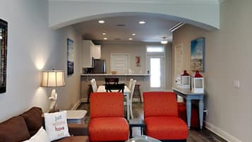 Studio (3 Bedrooms) | Property amenity