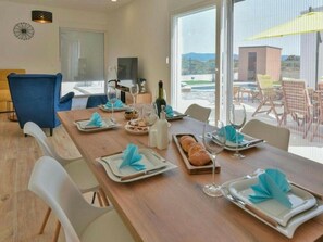Villa | Dining - Villa in Sukosan With Swimming Pool (Sukosan)