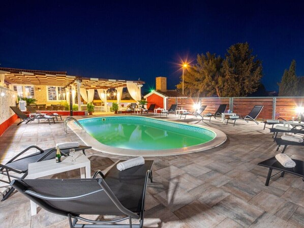 Biệt thự | Hồ bơi | Hồ bơi ngoài trời