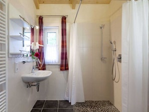 Mobile Home | Bathroom - "tanneck" Comfortable Holiday Residence (Ruethen)