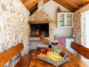 Mobile Home | Dining