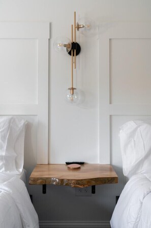 Schreibtisch, kostenloses WLAN