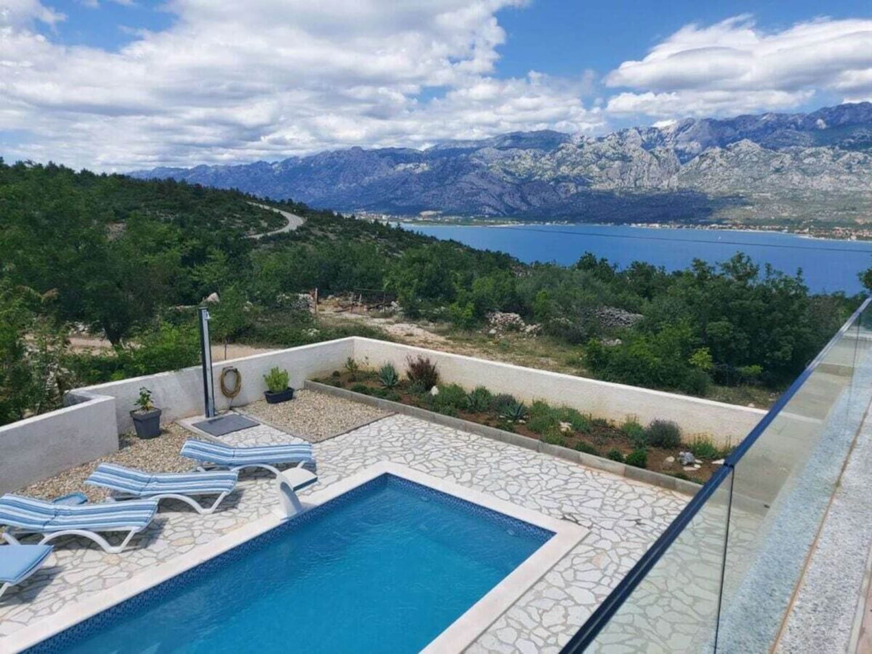 Mobile Home | Pool | Outdoor pool