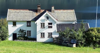 7 Person Holiday Home in Vagland