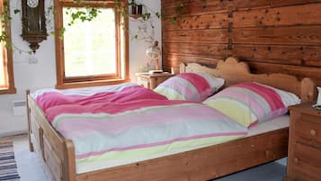 House | 3 bedrooms, individually furnished