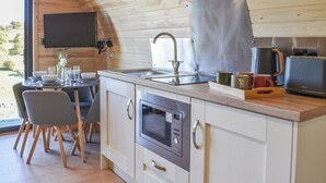 Private kitchen - Glampio Tryso Derwen-UKC5828 (Corwen, near Bala)