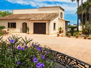 Mobile Home | Exterior