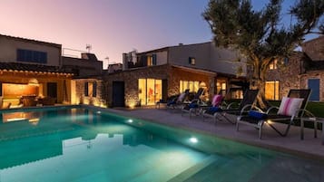 Mobile Home | Pool | Outdoor pool