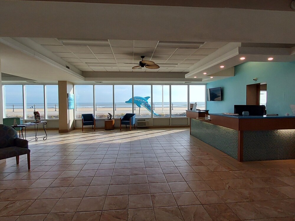 Beachfront 2 BR 2 BATH Balcony Virginia Beach Unit 1406 Virginia