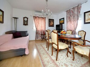 House | Dining - Baroque Art With Pool (Novigrad)