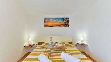 3 bedrooms, individually furnished, iron/ironing board