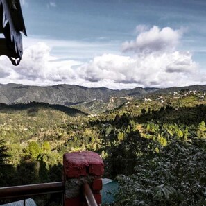 View from property - Way Wood Wind Lodge (Dhari)