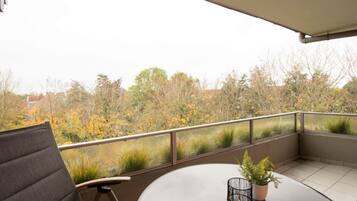 Mobile Home | Dining