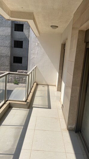 Property grounds - The Majestic Garden Escape (Ballouneh)