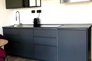 Private kitchen - Central studio loft w great view
(Genova)