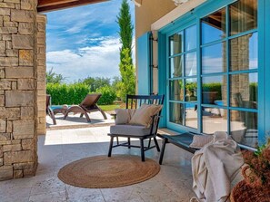 Villa | Exterior - Toscana With Pool and Jacuzzi Near Umag (Umag)