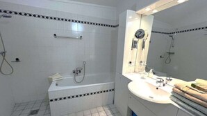 Bungalow | Badkamer